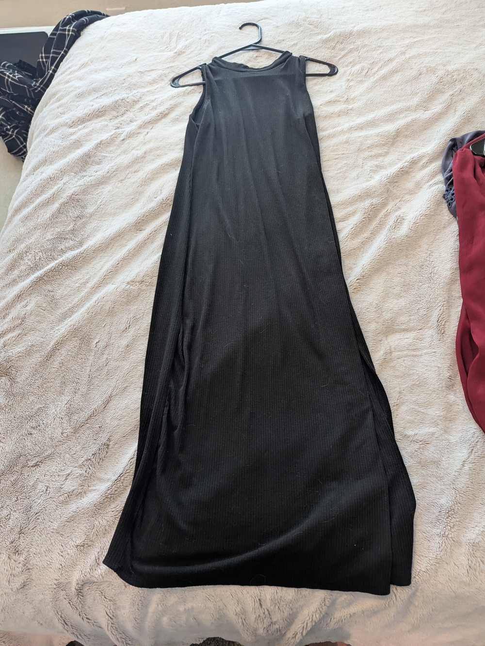Sleek Black Ribbed Maxi Dress